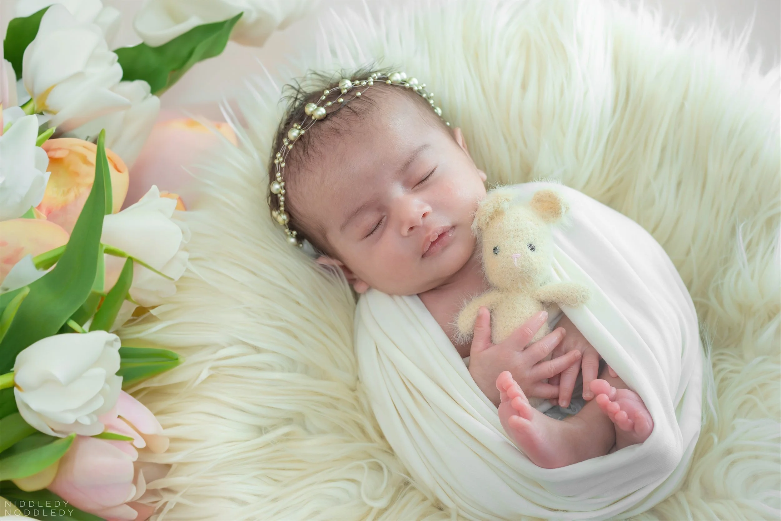 Kashvi+Newborn+Photoshoot+❤+NiddledyNoddledy.com+~+Bumps+to+Babies+Photography,+Kolkata+-+07.jpg