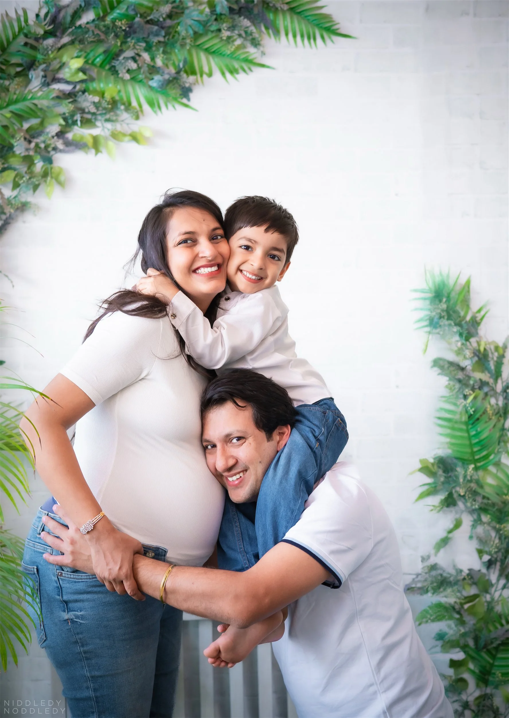 Hunshu Maternity Photoshoot ❤ NiddledyNoddledy.com ~ Bumps to Babies Photography, Kolkata - 11.jpg