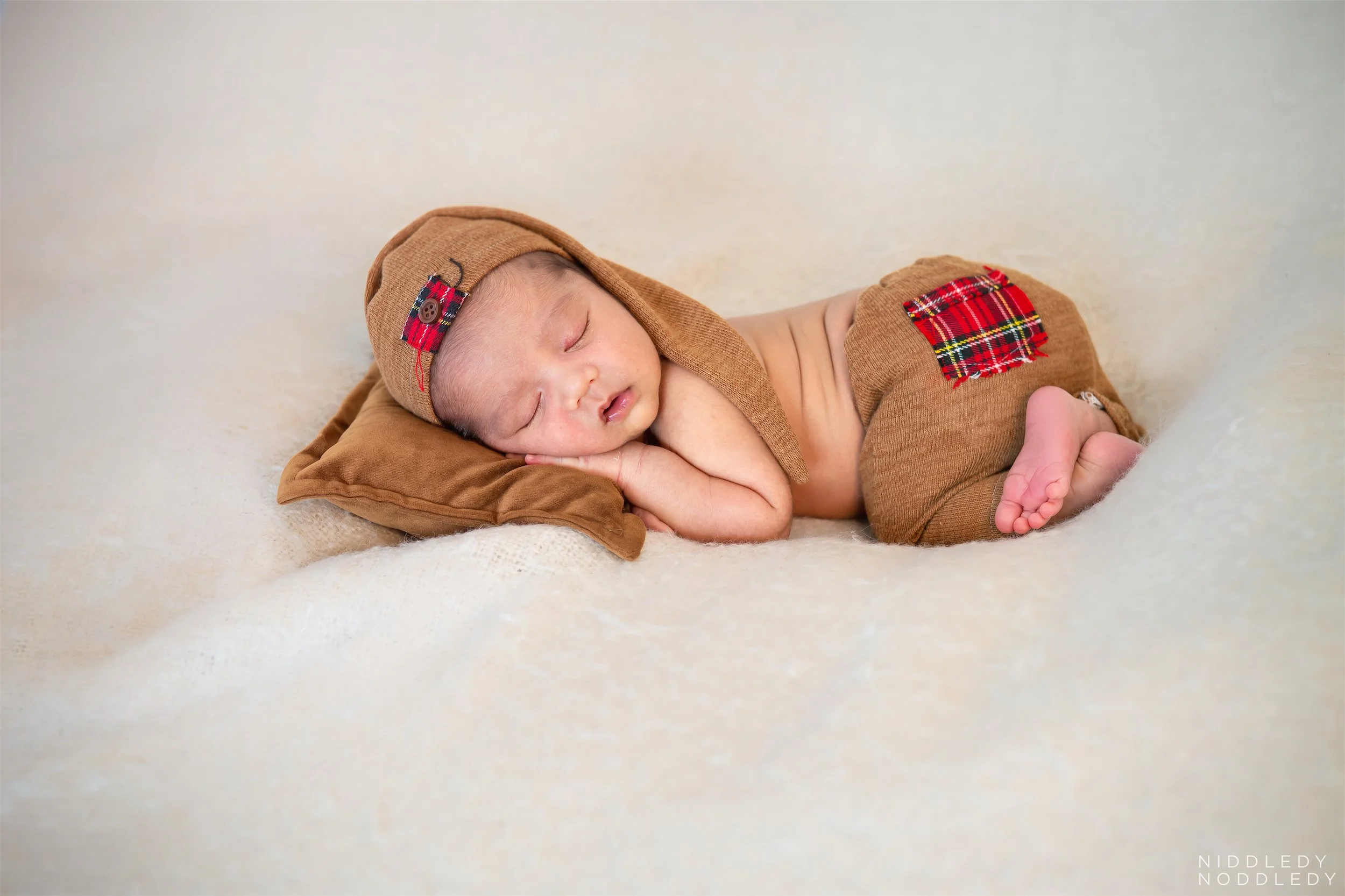 Adhrit Newborn Baby Photoshoot ❤ NiddledyNoddledy.com ~ Bumps to Babies Photographer, Kolkata - 06.jpg