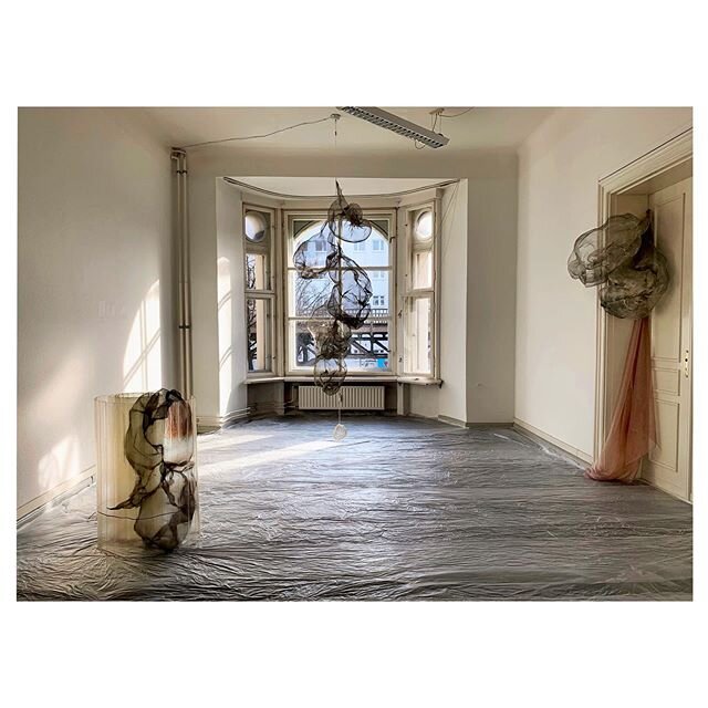 NESTING - Berlin 2020
#urbannationmuseum #artistinresidence #contemporaryart #contemporarysculpture #artstagram #artofvisuals #abstractart #installation #fineart #fannyspång