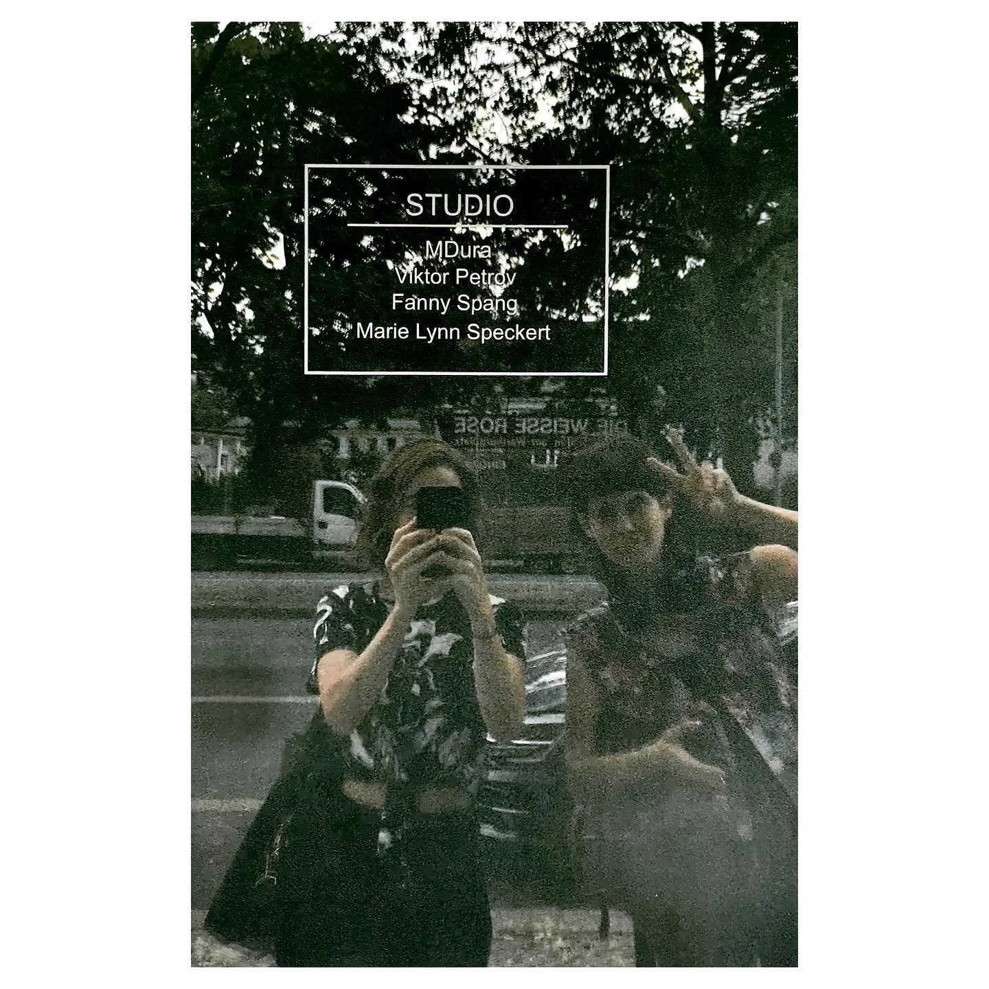 Studio upgrade ✌️. @marielynnspeckert @viktornotviktor #artiststudio #kunstraum  #atelier #kunststudio #kunstberlin #artstagram #artistoninstagram