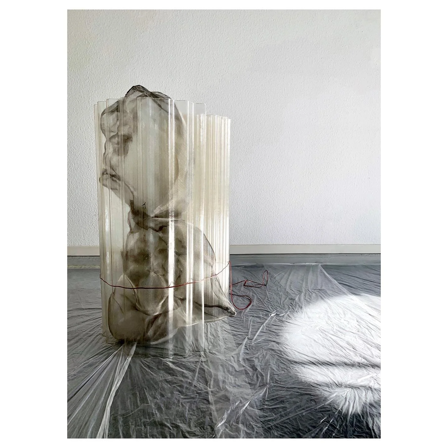 NESTING - Berlin 2020
#urbannationmuseum #artistinresidence #contemporaryart #contemporarysculpture #artstagram #artofvisuals #abstractart #installation #fineart #fannysp&aring;ng