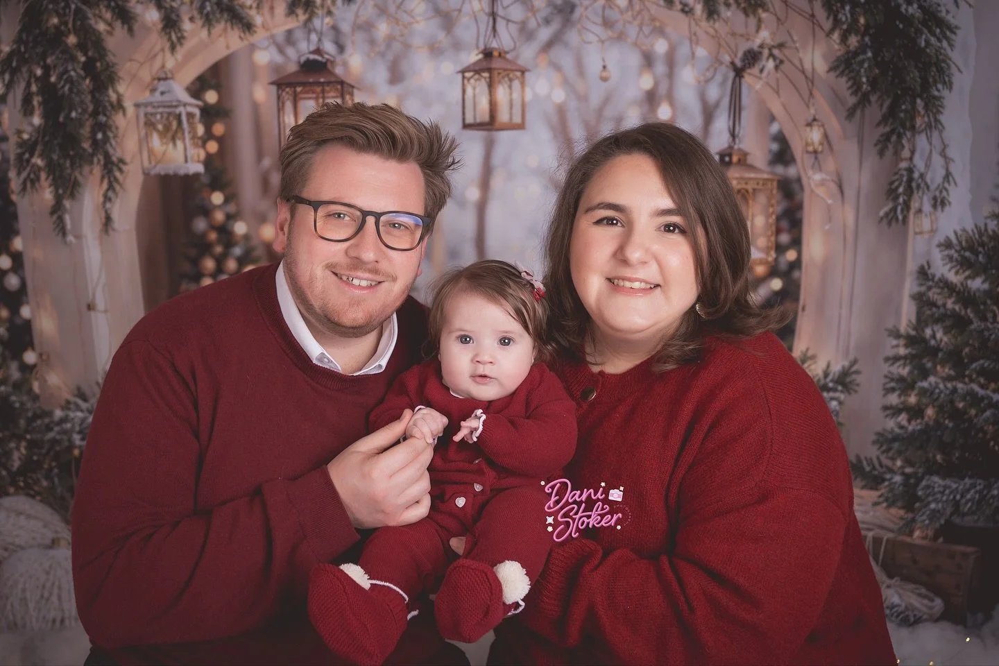 It&rsquo;s officially Christmas time in the studio ❤️

#surreyfamilyphotographer #surreyphotographer #bucksfamilyphotographer 

Christmas photography near me