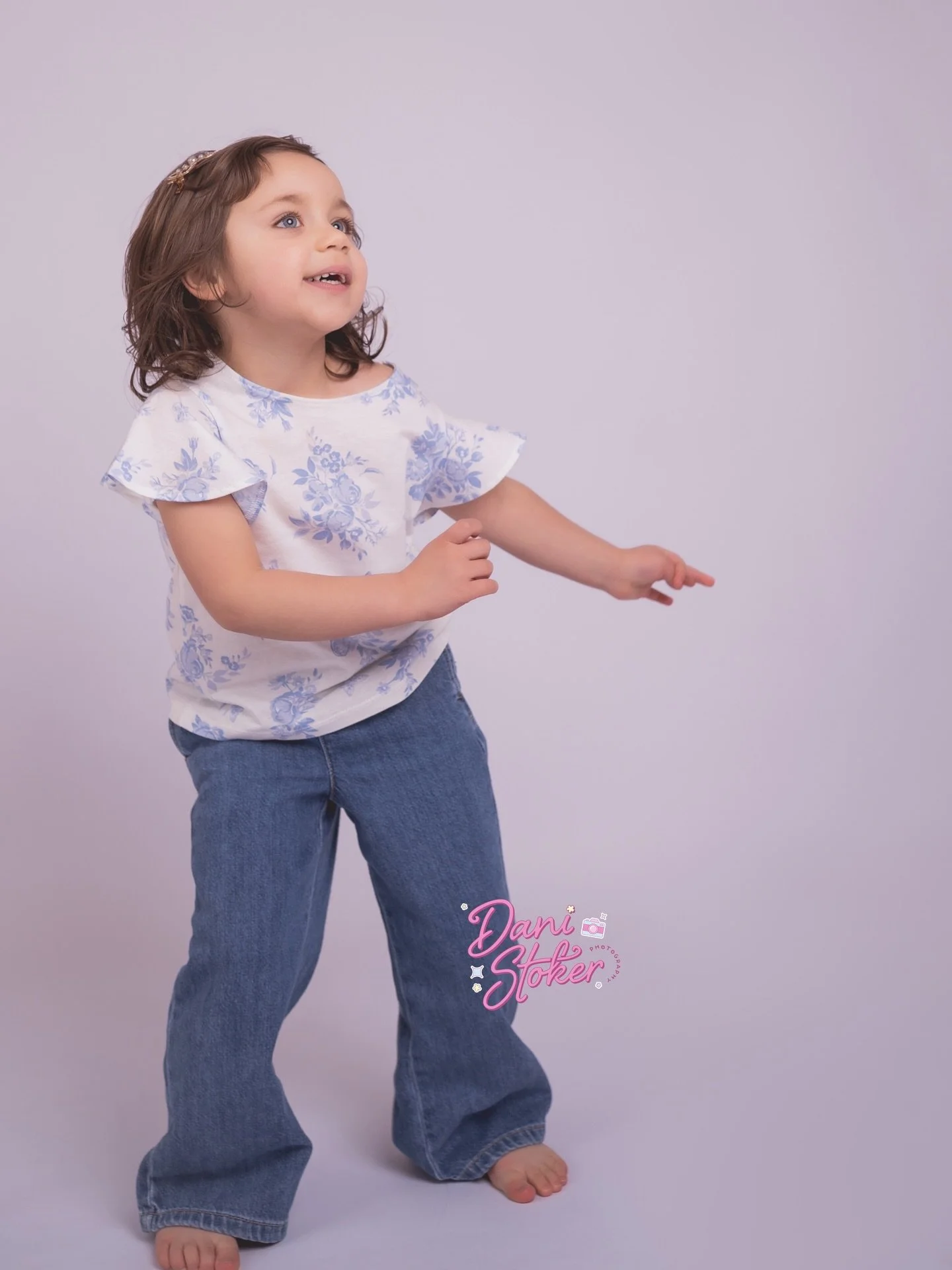Sometimes you&rsquo;ve just got to have a little boogie in the studio 📸❤️

#surreyfamilyphotographer #bucksphotographer #bucksmums #surreymums