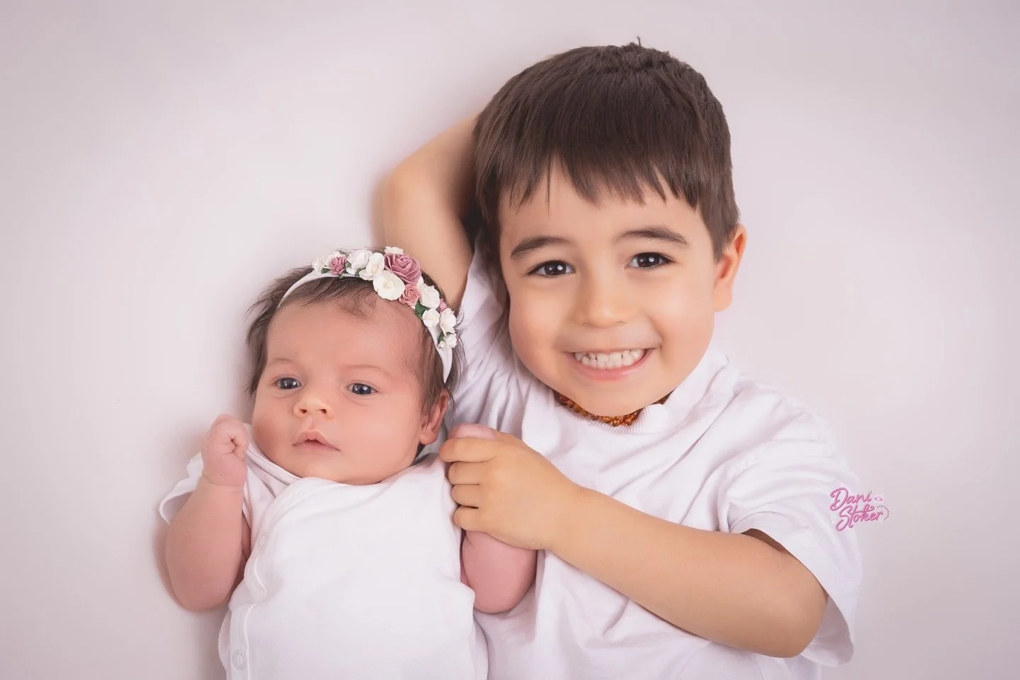 Double the love ❤️❤️

#surreyfamilyphotographer #surreynewbornphotographer #bucksmums #hampshiremums