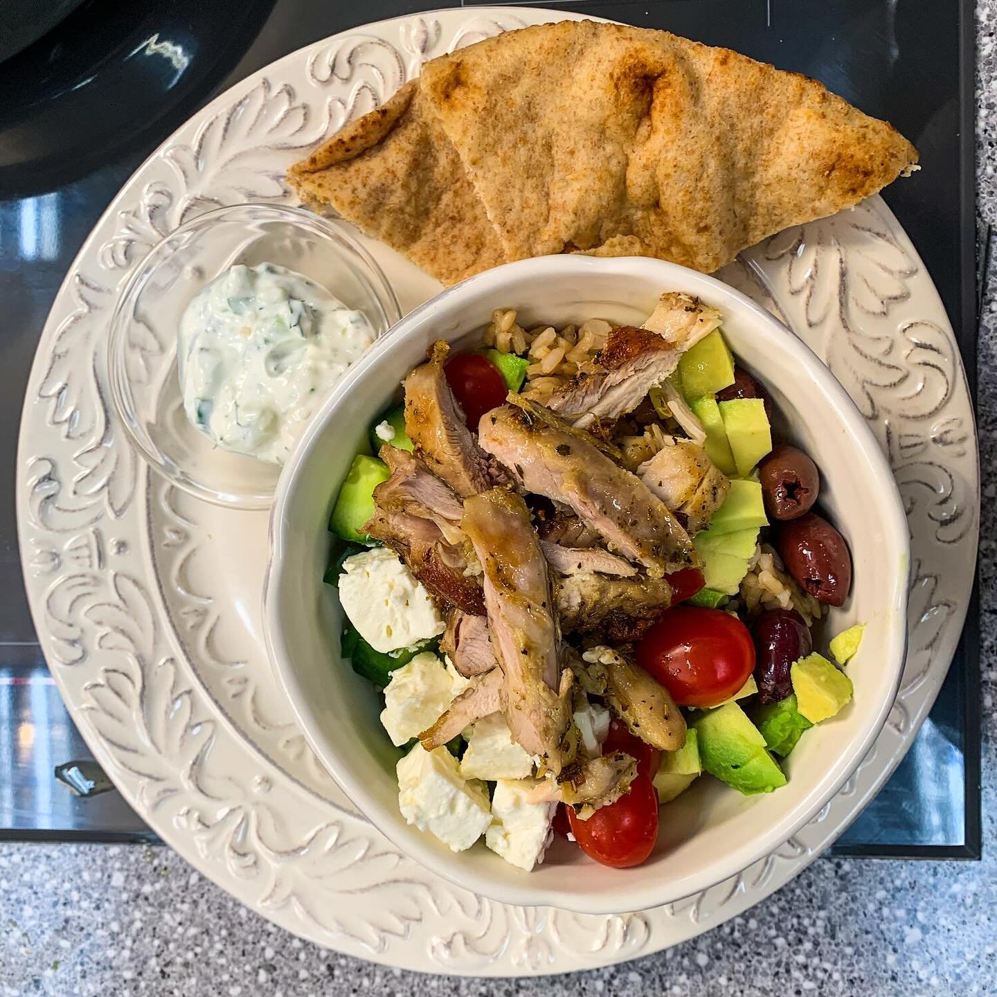 What&rsquo;s for dinner? How about Mediterranean Rice Bowl with Tzatziki! 

✅Simple
😃Delicious 
💚&amp; Lots of Veggies
🥬 For a plant-based option - use tofu

For the recipe: 
https://www.creativenutritionsolutions.com/simplynutrition/2021/1/5/medi