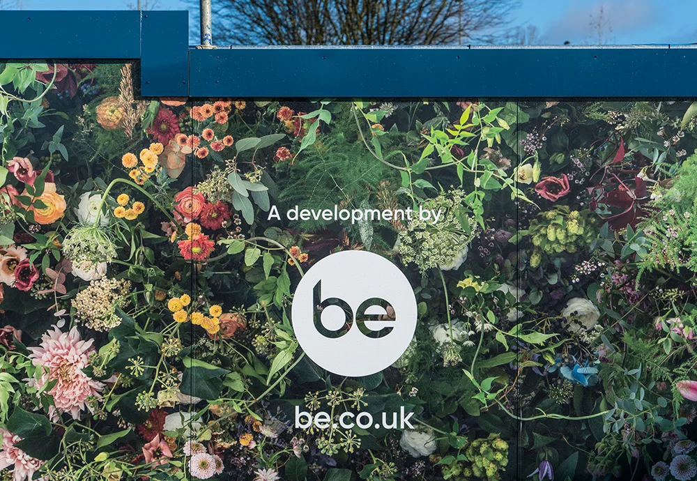 onebigcompany-design-art-direction-branding-design-hoarding-be-living-1.jpg