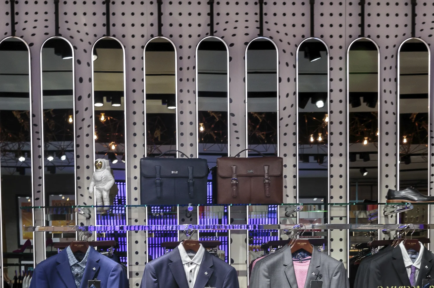 onebigcompany-design-art-direction-retail-interior-design-ted-baker-3.jpg