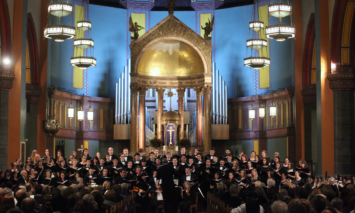 Fordham University Choir at Church of St. Paul Apostle (Photo by Dana Maxson for Fordham University)