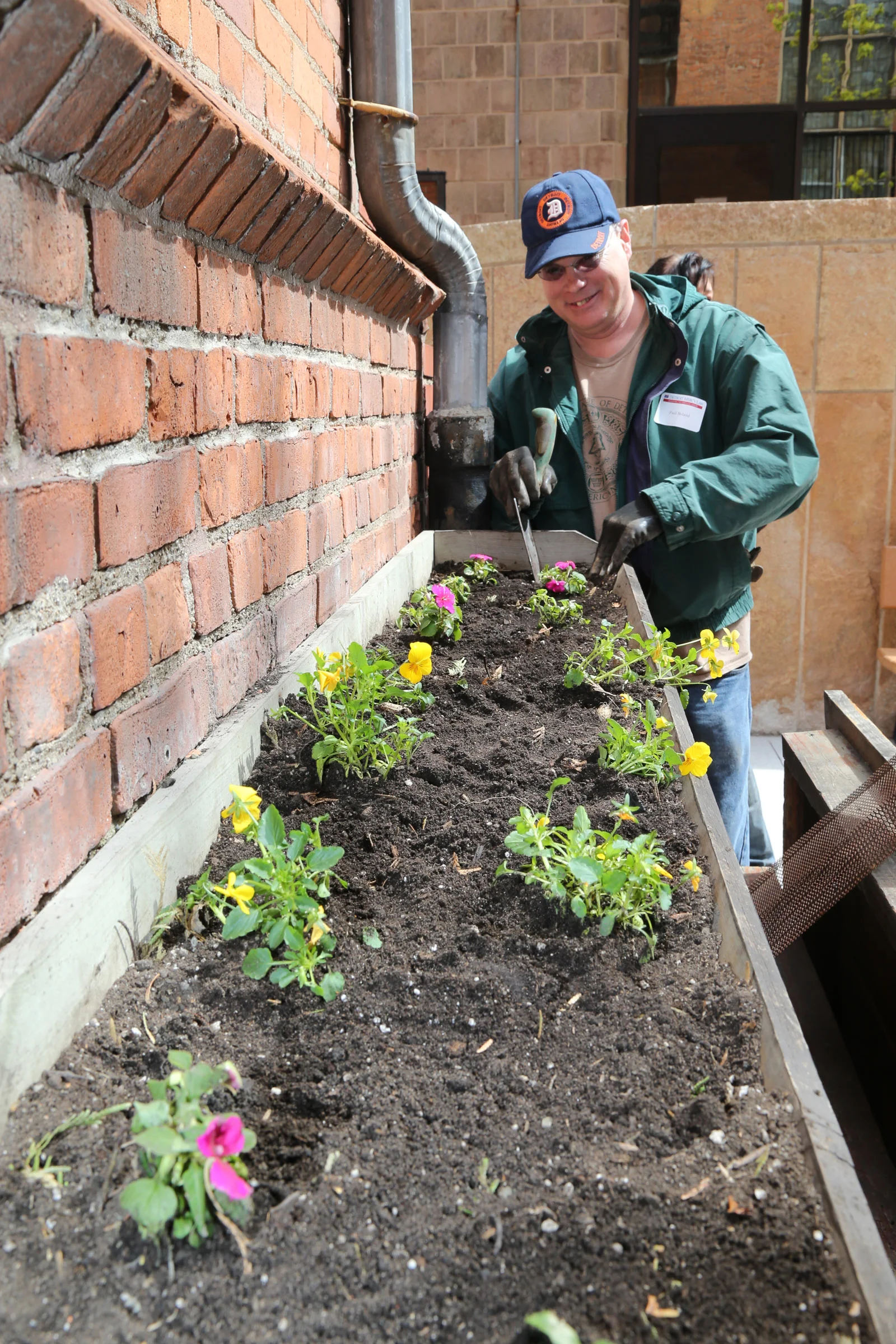 University of Detroit Mercy Jesuit Alumni Service Day: April 30, 2016 (Photo by University of Detroit Mercy)