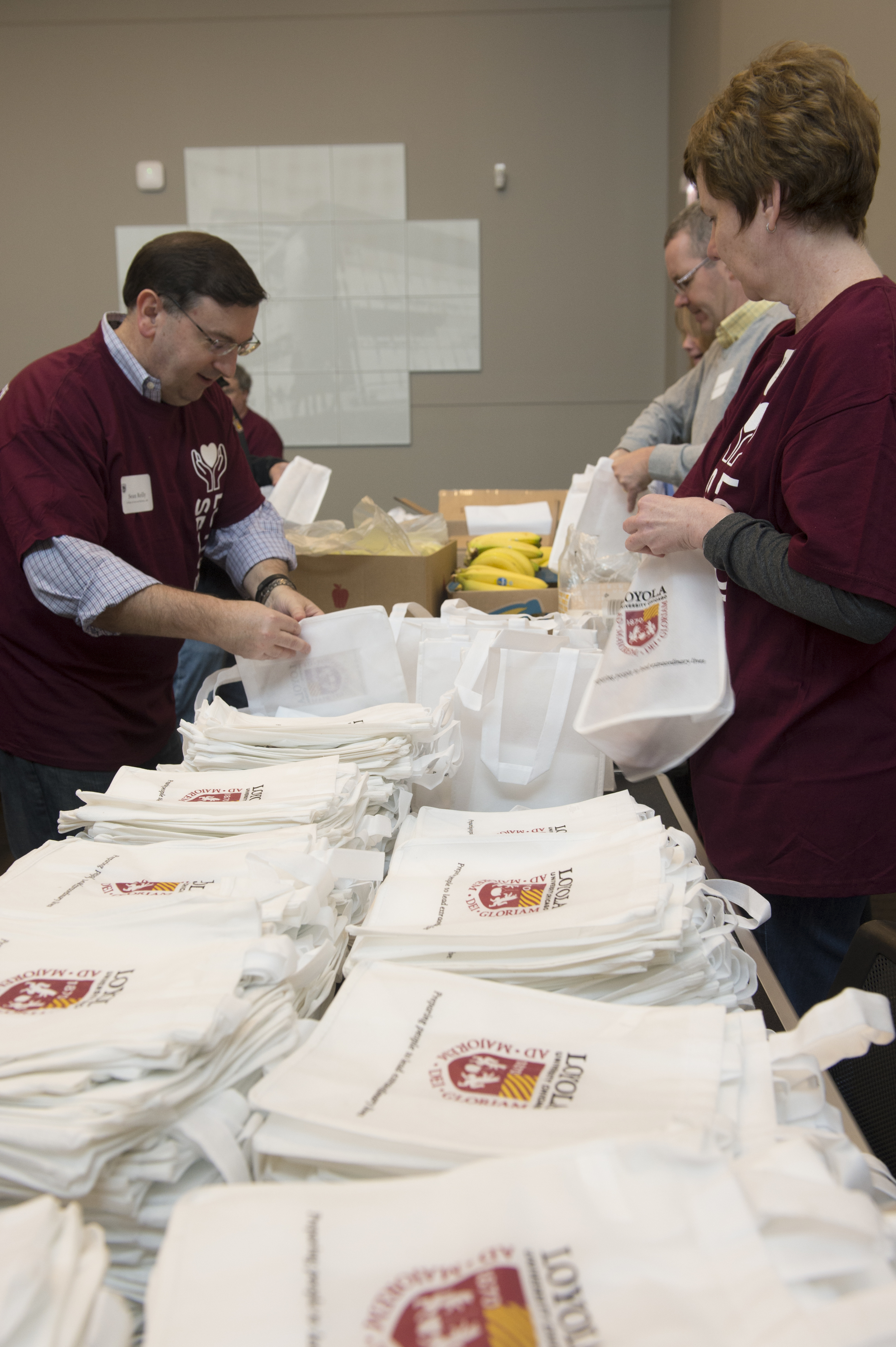 Loyola University Chicago Jesuit Alumni Service Day: April 30, 2016 (Photo by Ray Manrique/Dong Lu for Loyola University Chicago)