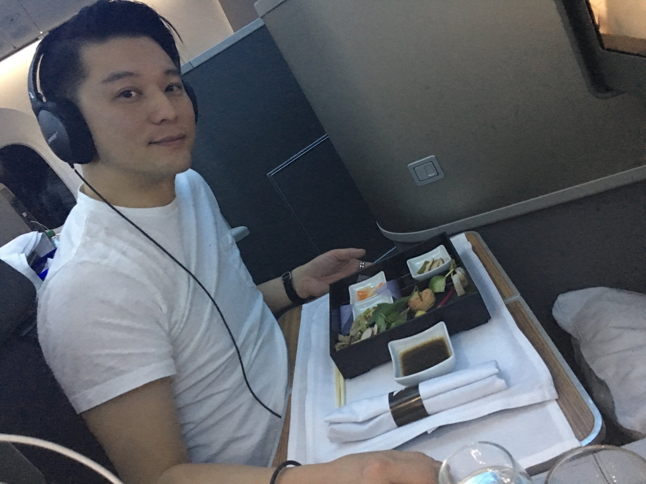 The spacious environment provides a calming atmosphere which adds on to a gentle yet solid taste to Japanese cuisines. 