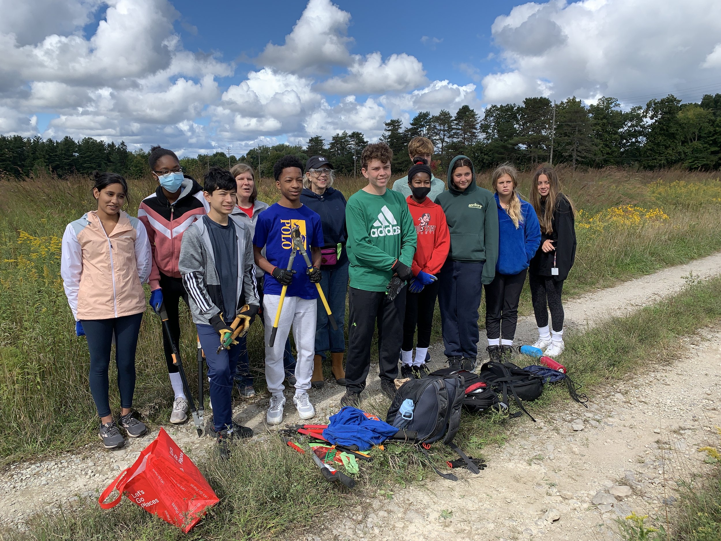 Hawken Students Removing Invasives on 9_22_22.JPG