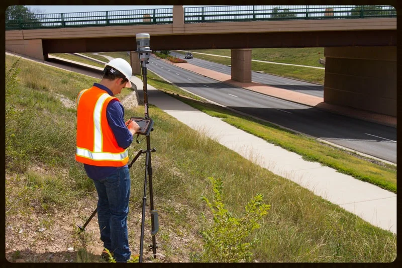 Trimble® V10 Imaging Rover