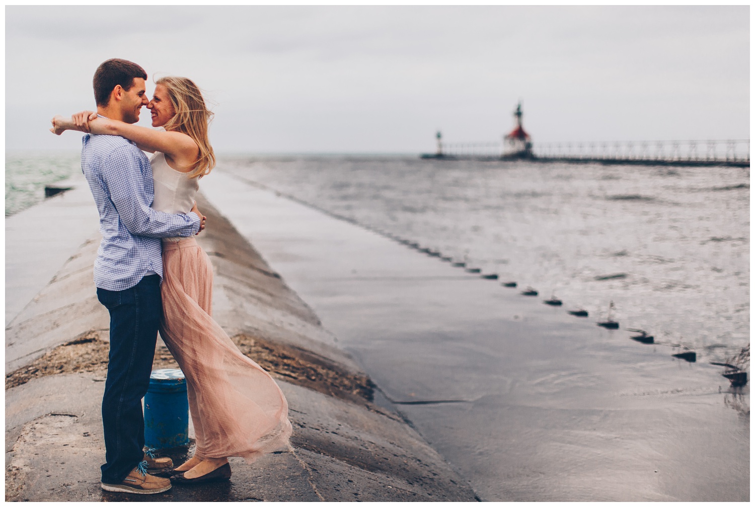 Lake_Michigan_Lightouse_Engagement_Photos_StJoseph_Pier