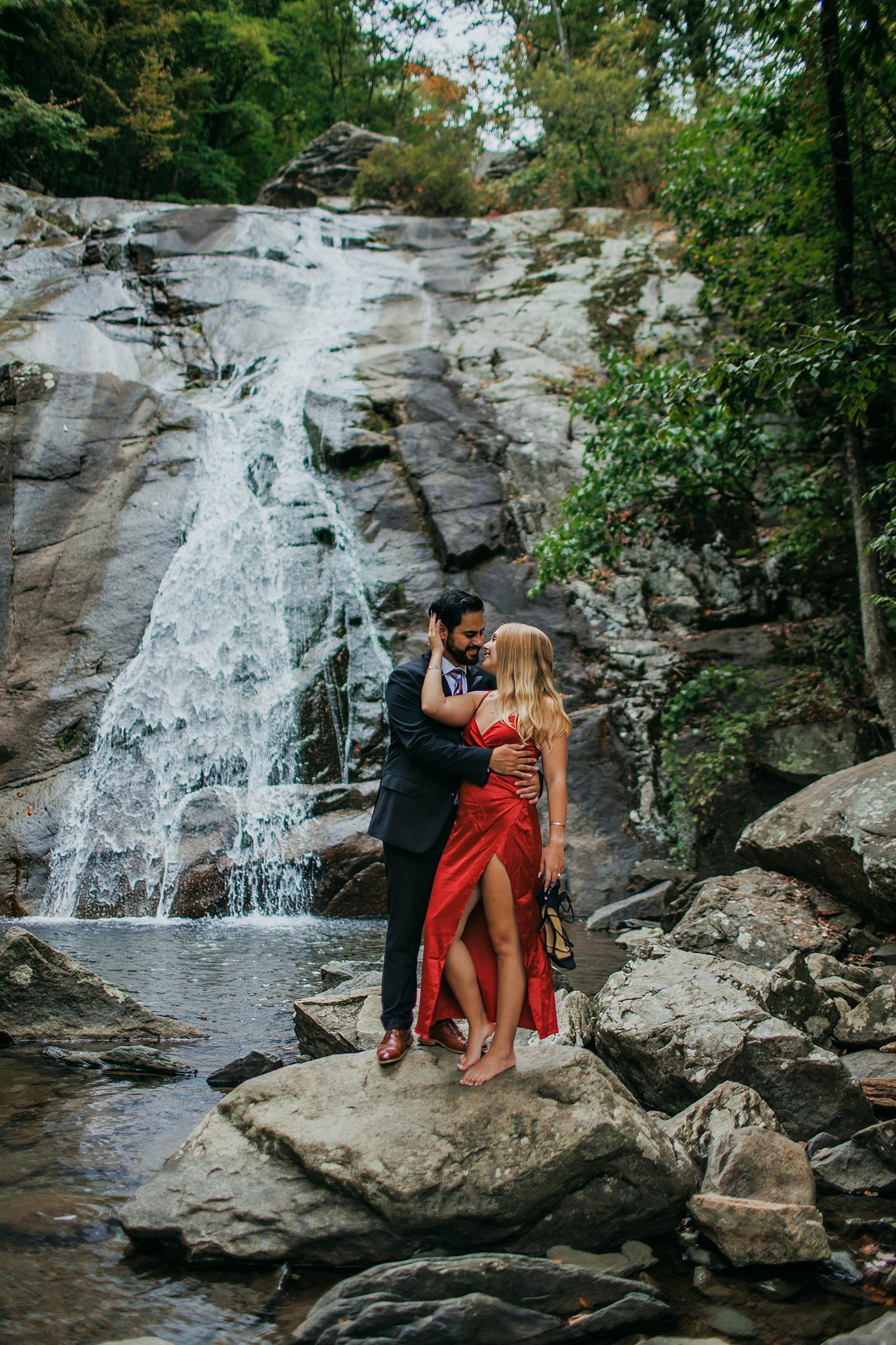 Shenandoah Waterfall Engagement Photography7.jpg