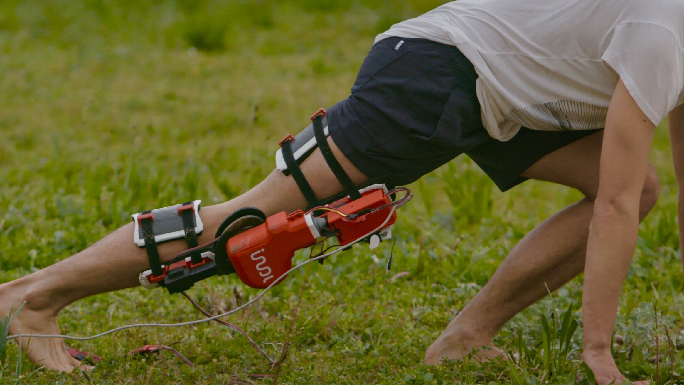 Figure 17. Experimentations on Exoskeletons for Dance (2019)