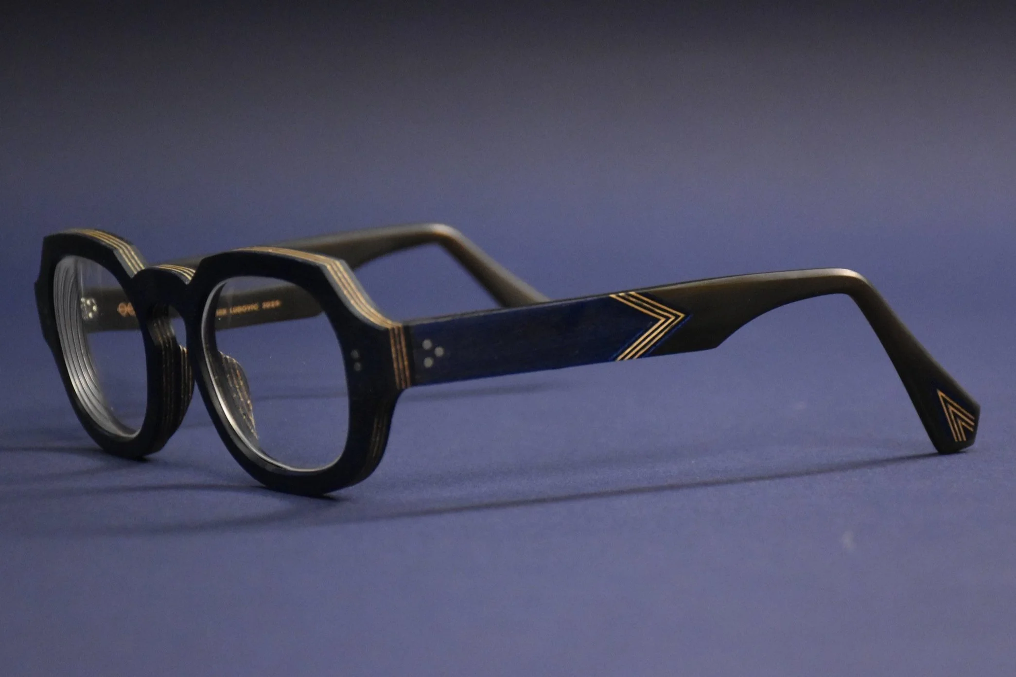 Lunettes sur mesure en bois et corne