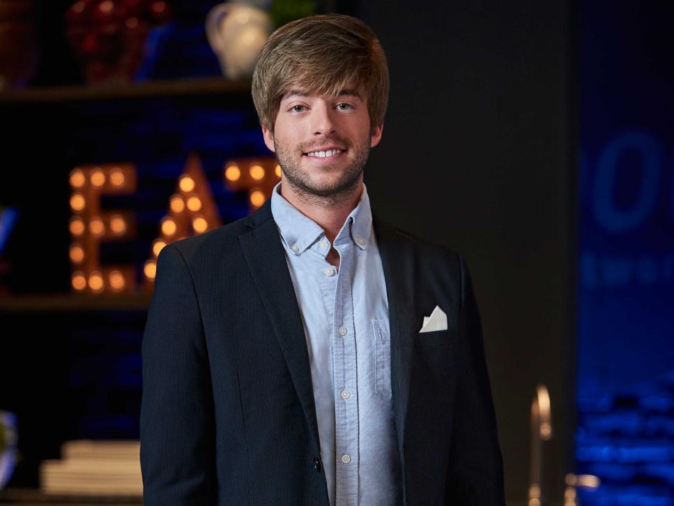 Trace Barnett | The Bitter Socialite
