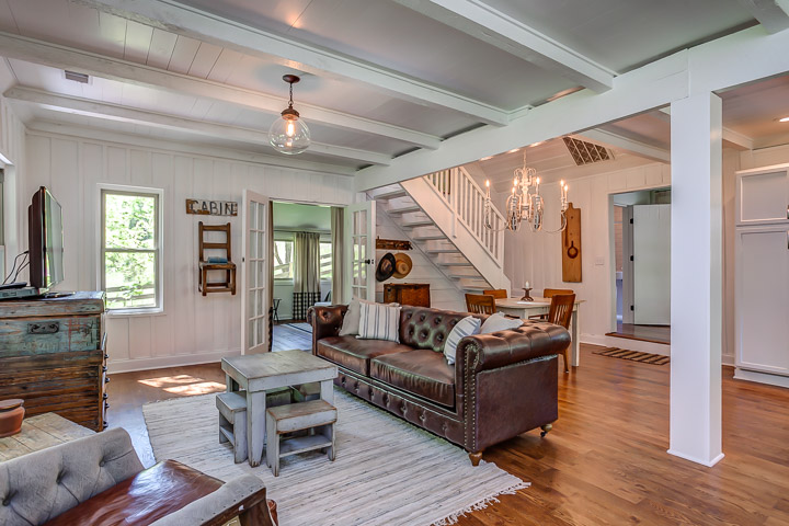 The Nest in Leiper's Fork is a VRBO | Interior Designer: Kim Leggett