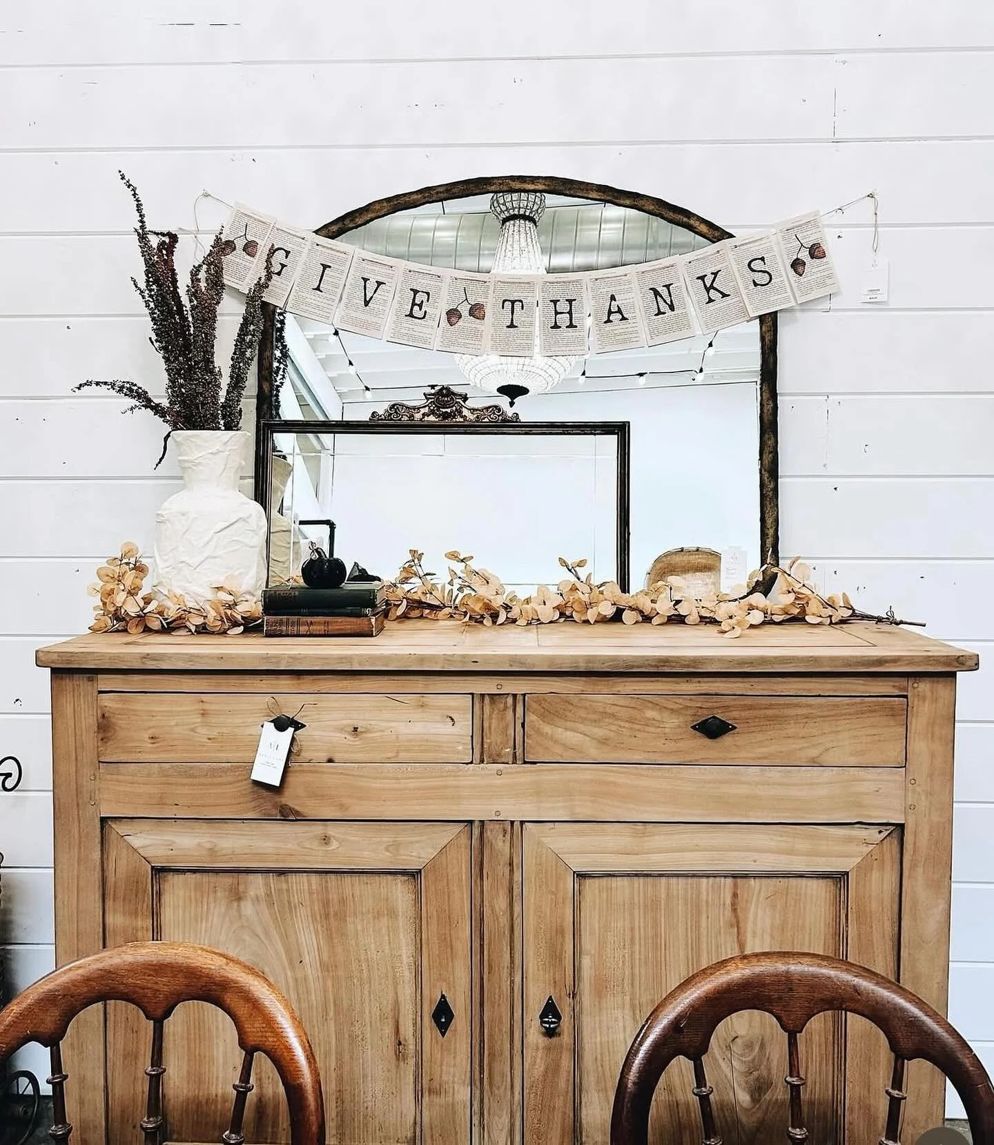 Give Thanks &hellip; it&rsquo;s something David and I do every moment of our lives. 🙏🏻 Thankful that God has provided the opportunity to bring our City Farmhouse Popup Fairs back. The Fairs bring such happy moments to our lives. Kindred spirits gat