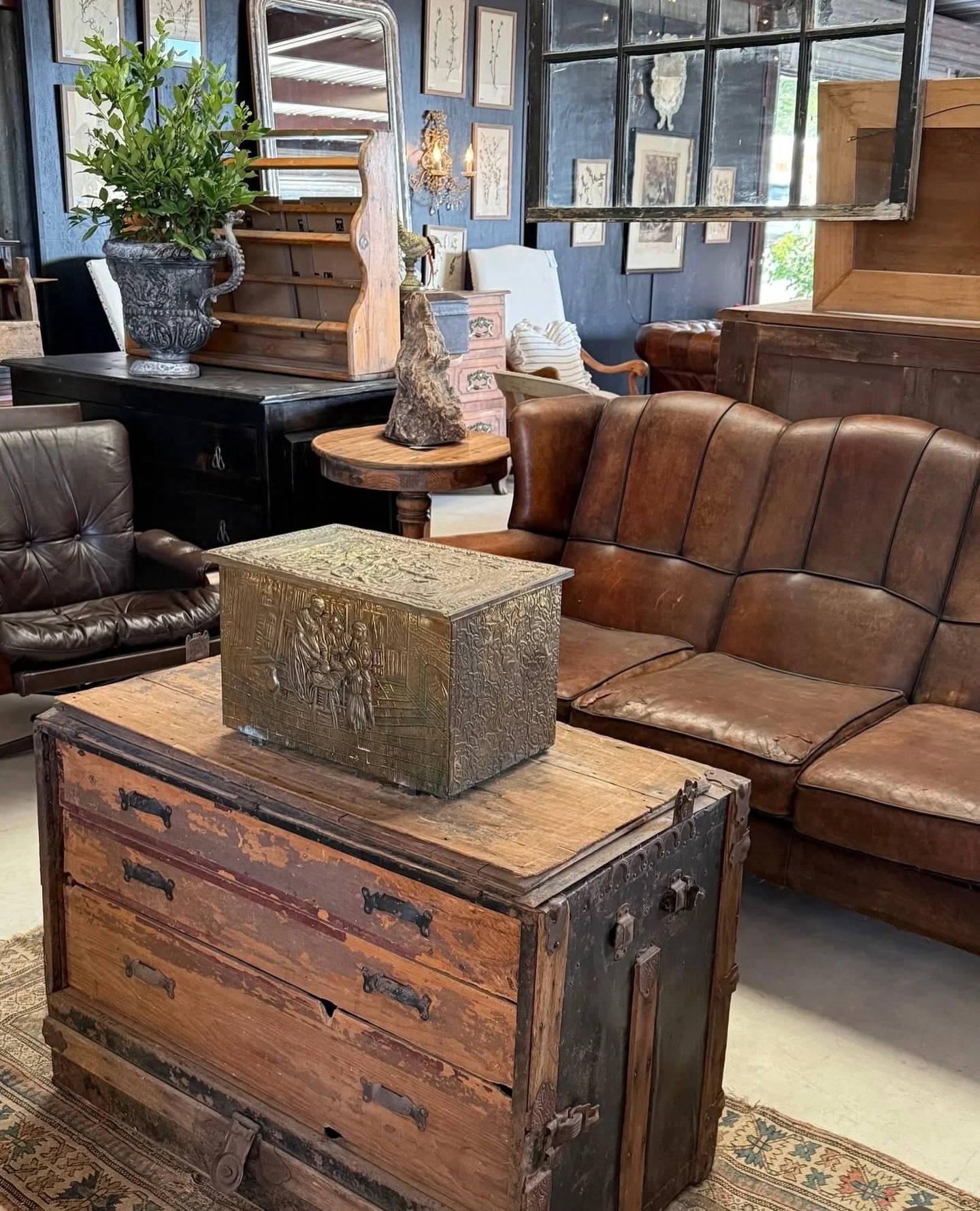 Round Top is over and Rebecca &amp; Tad are headed back to Franklin! My friend Brenda, along with many others, will be so happy. 🎉 @foundvintage_co Ticket link in bio.