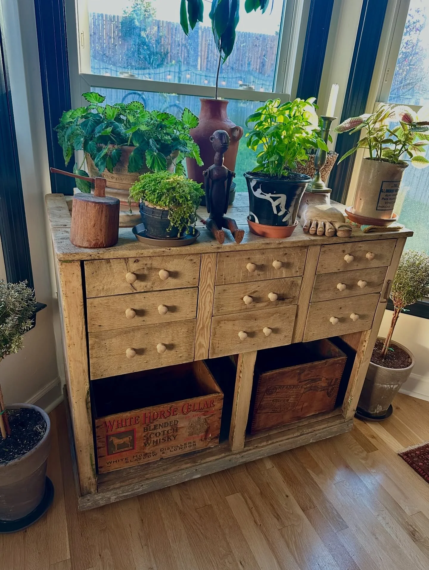 @franklinpickers &hellip; they&rsquo;re bringing it! Right out of the house and straight to the City Farmhouse Vintage Fling!! Come rendezvous with us and our amazing vendors (your favorites + new vendors too), June 12-13 at the gorgeous Bicentennial