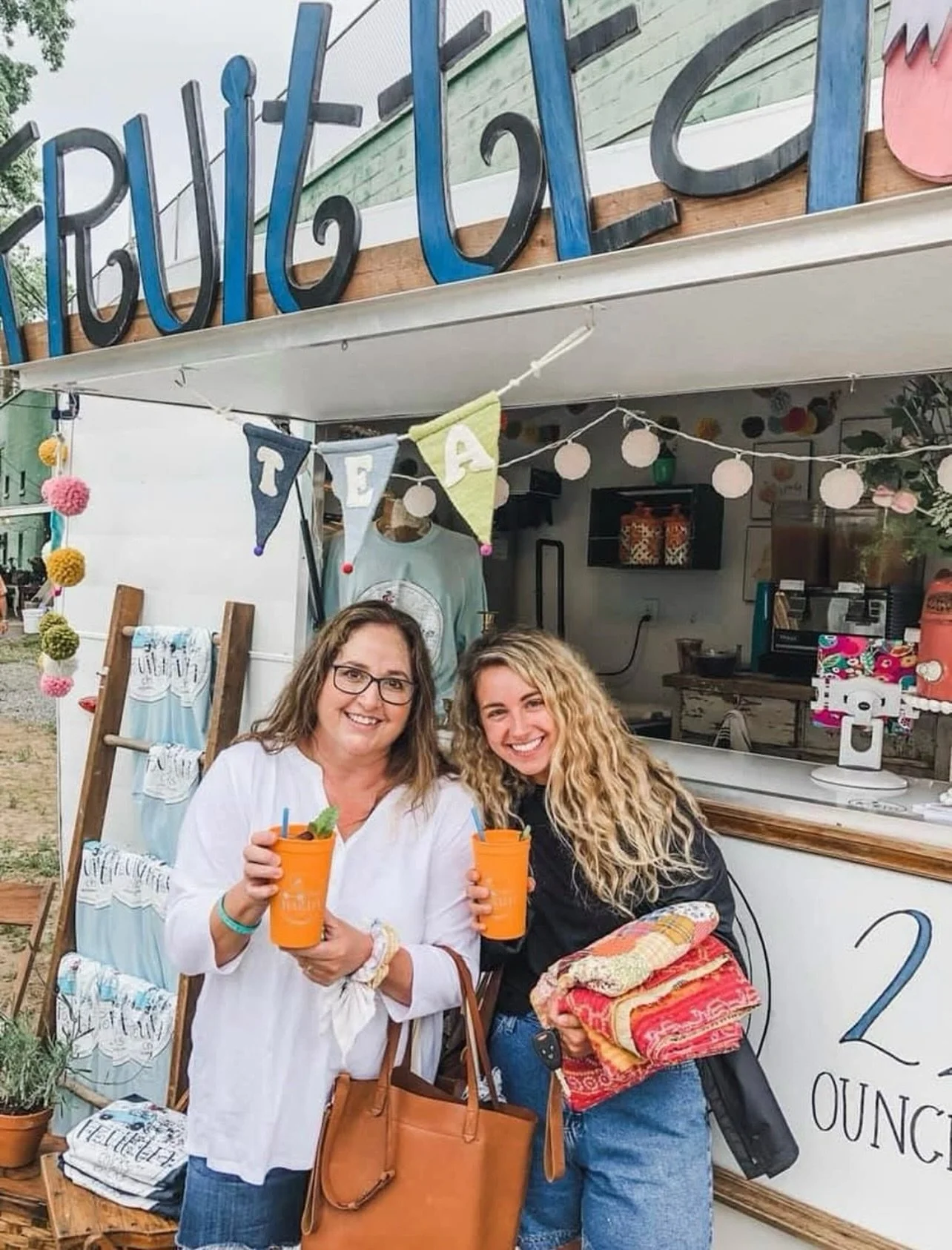Treats and eats all around! Only the very best &ldquo;favorites about town&rdquo; will do for the City Farmhouse Vintage Fling! @fruitteachicks @thirdhourcoffee @renewedserenity @salsafranklintaco will be serving it up for all our shoppers and vendor