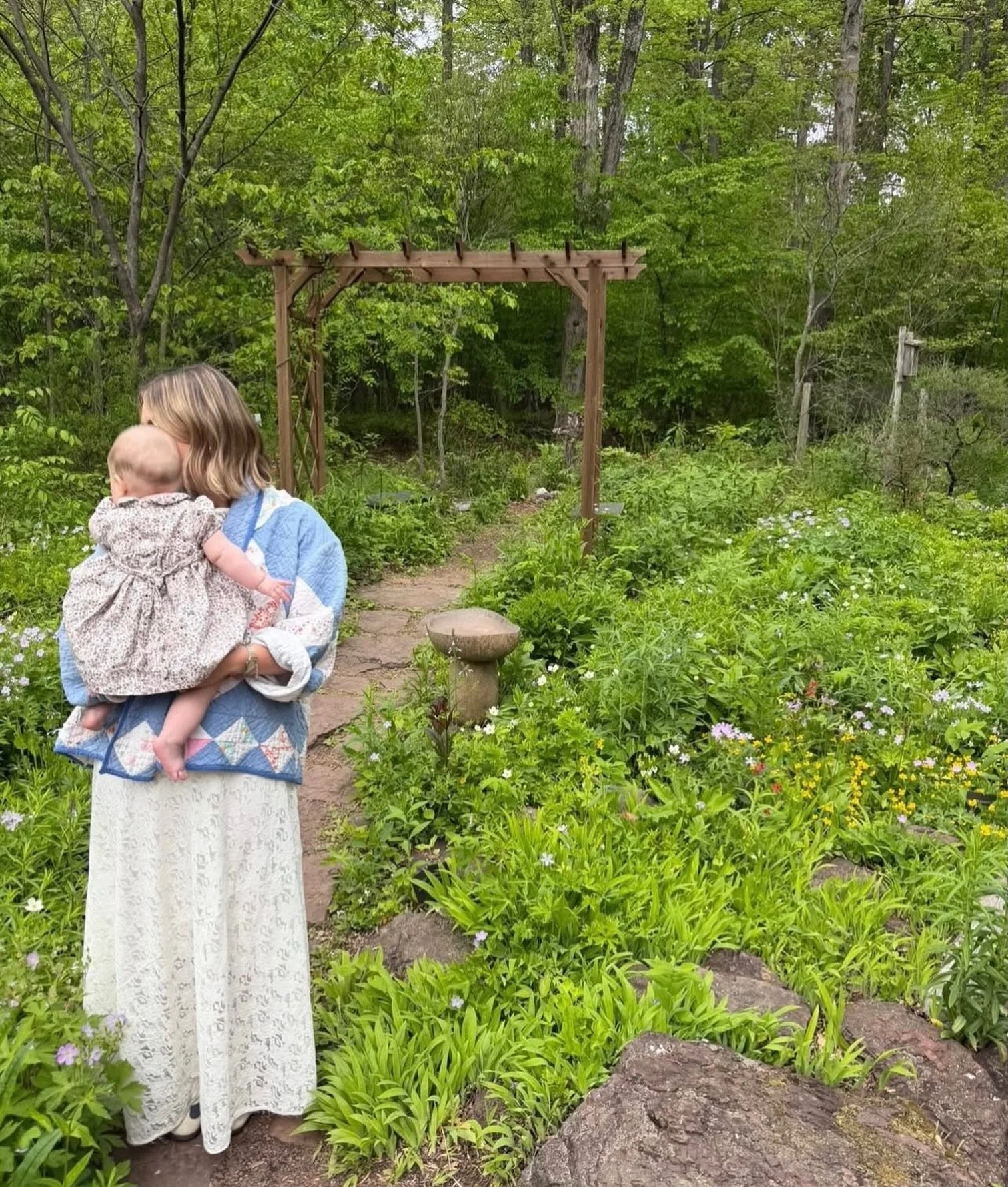 The prettiest jackets handmade from antique and vintage quilts by the sweetest heart @hannahmaebryson Shop the collection at the City Farmhouse Vintage Fling!

City Farmhouse Vintage Fling
Bicentennial Park Pavilion 
June 12-13
400 5th Ave (GPS)
Corn