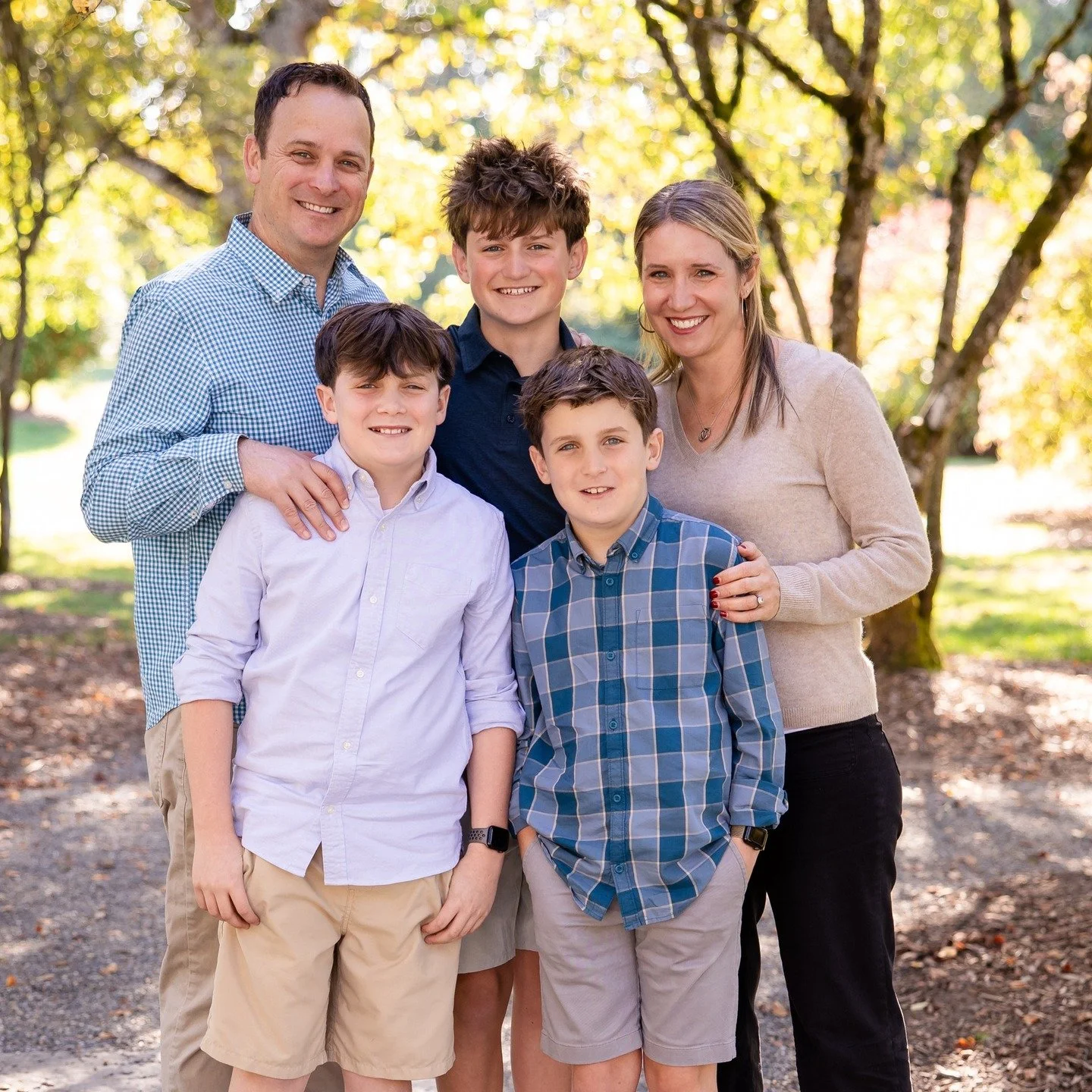 "Time doesn&rsquo;t slow down - but a photo can hold it still."

Whether your baby is turning 18 and getting ready to fly, or you&rsquo;re a family wanting to preserve this sweet, fleeting season - you deserve to be in the frame. To be reme