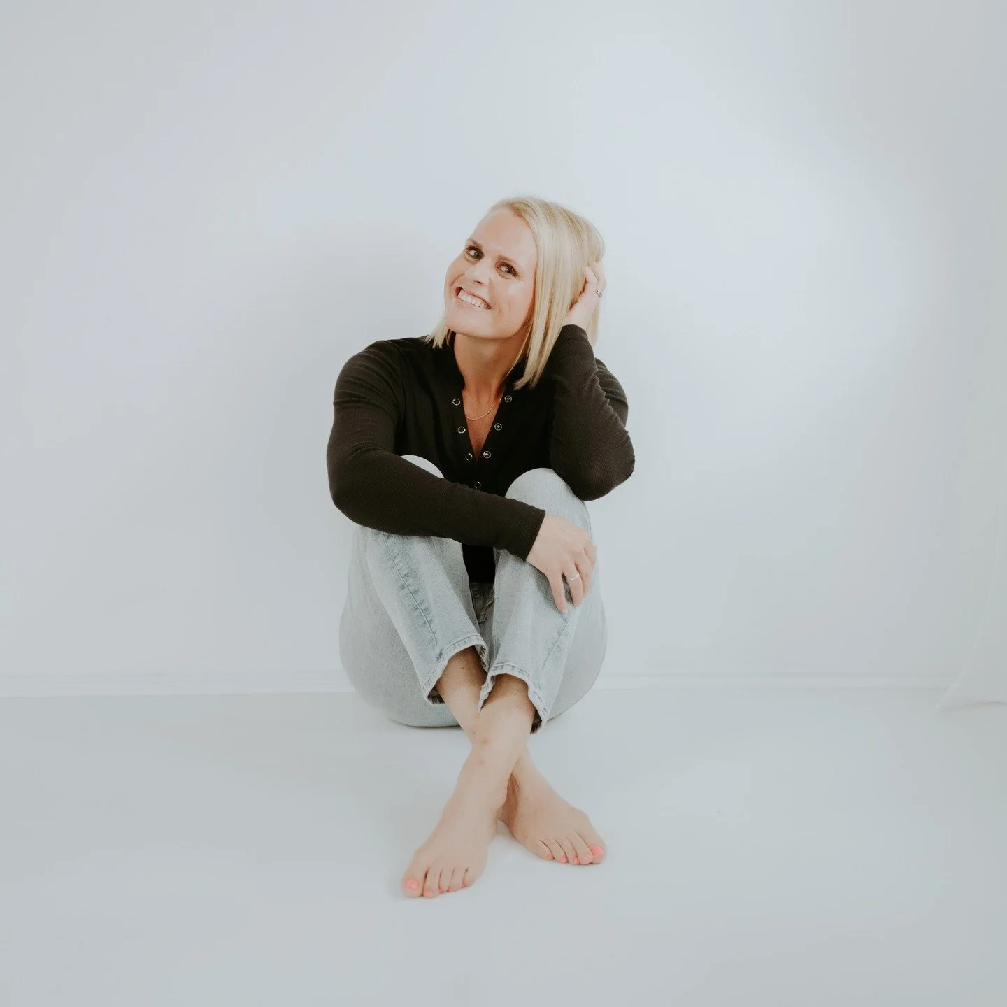 Happy December&hellip; or is it?

Every year, I enter December feeling this mix of deep gratitude and deep exhaustion. Can you relate?

This year was my busiest ever as a photographer - over 100 sessions with incredible families and seniors who let m