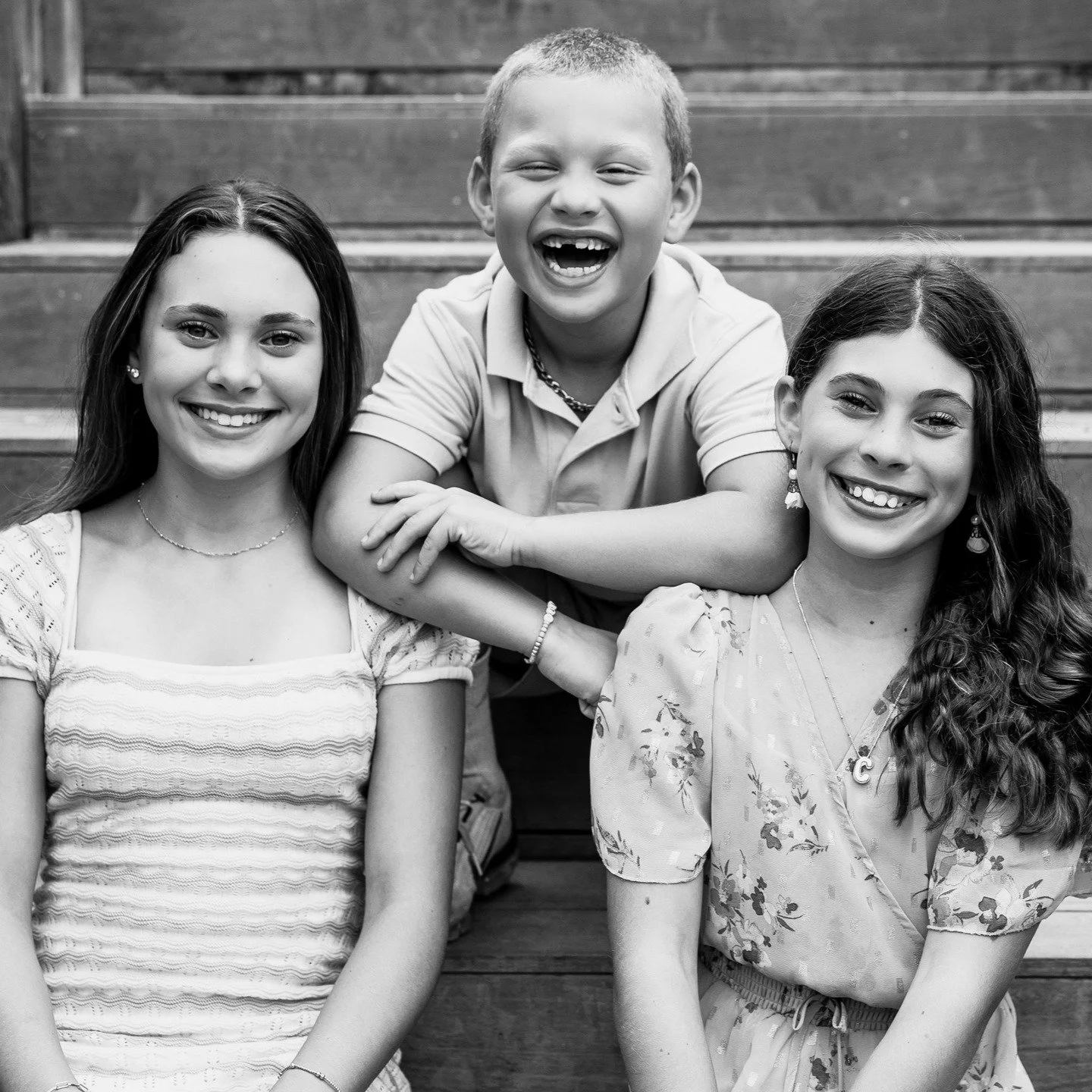 I love this family so much. I photographed each of these kids as newborns and have been lucky enough to capture them every year since. Watching them grow - and getting this time together, year after year - never gets old.

Even though our sessions al