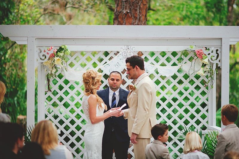 naples-backyard-wedding-photos-055.jpg