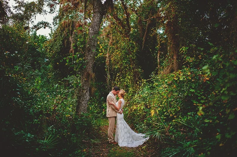naples-backyard-wedding-photos-076.jpg
