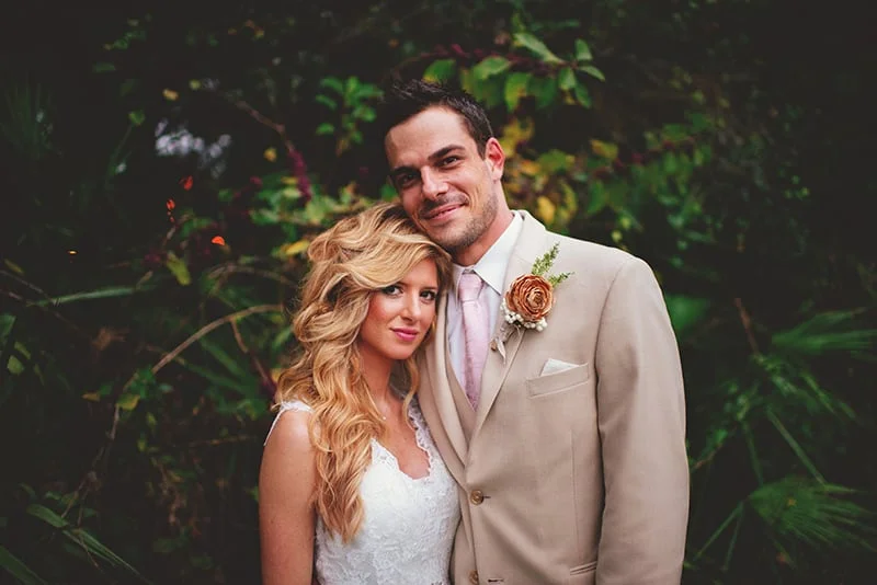 naples-backyard-wedding-photos-093.jpg