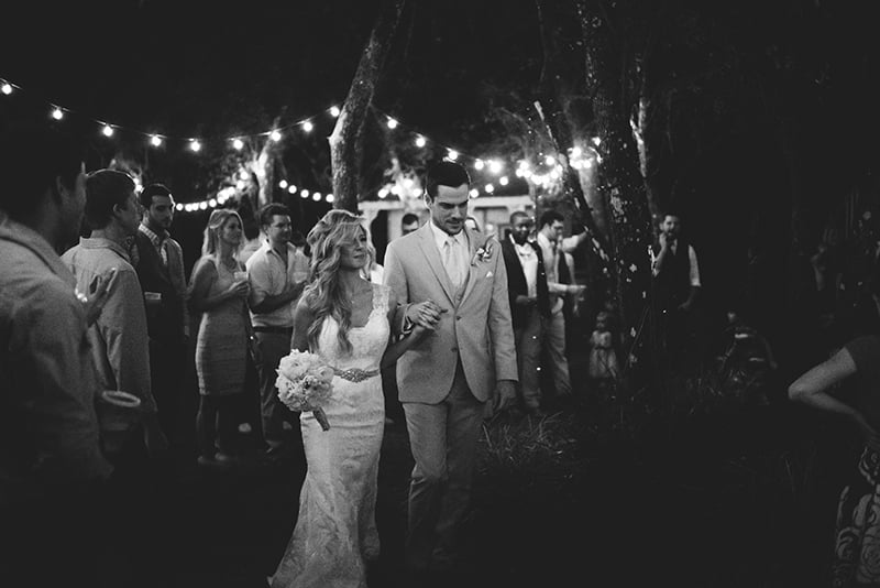 naples-backyard-wedding-photos-101.jpg