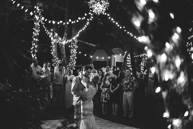 naples-backyard-wedding-photos-103.jpg
