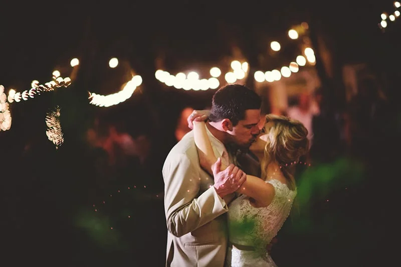naples-backyard-wedding-photos-104.jpg