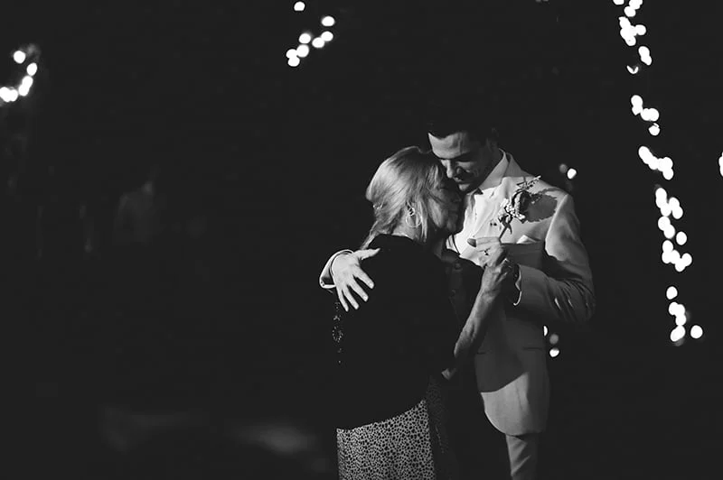 naples-backyard-wedding-photos-107.jpg