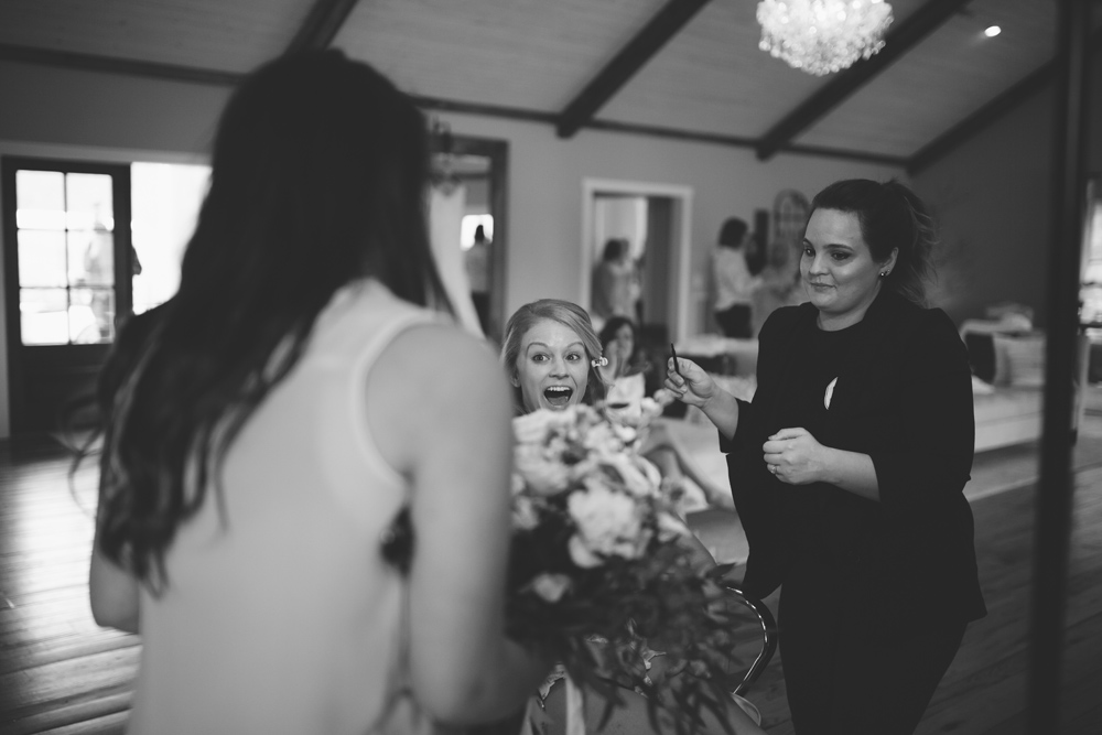 brides reaction to seeing flowers