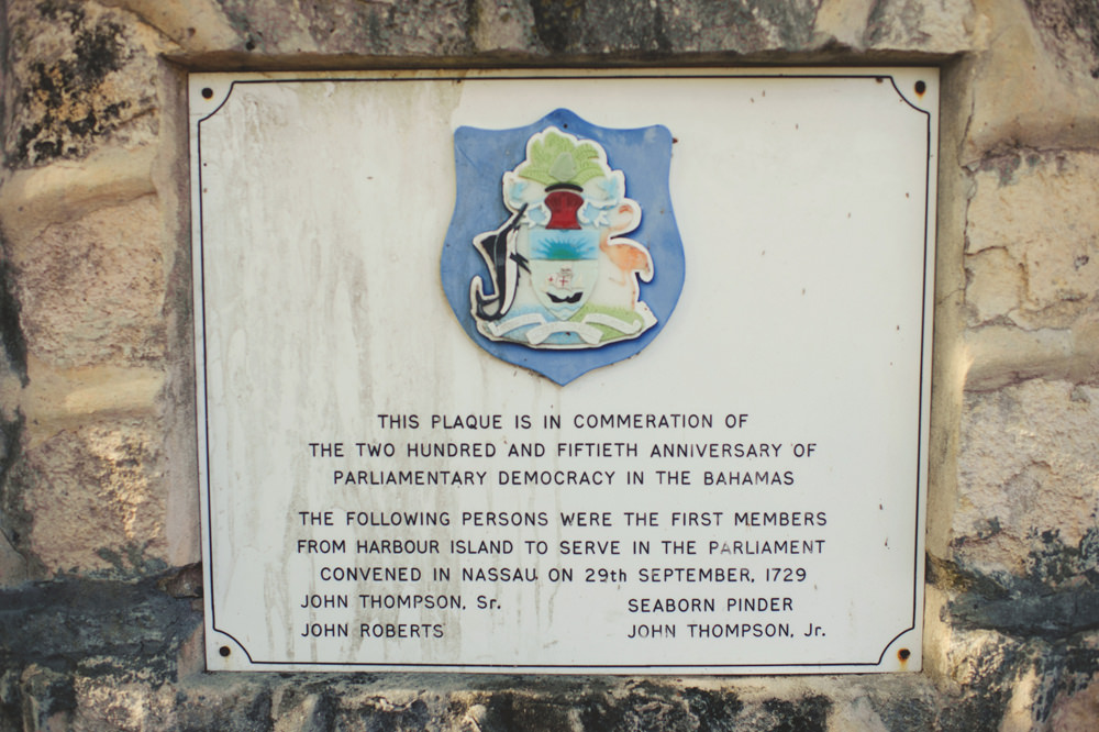 harbour island plaque