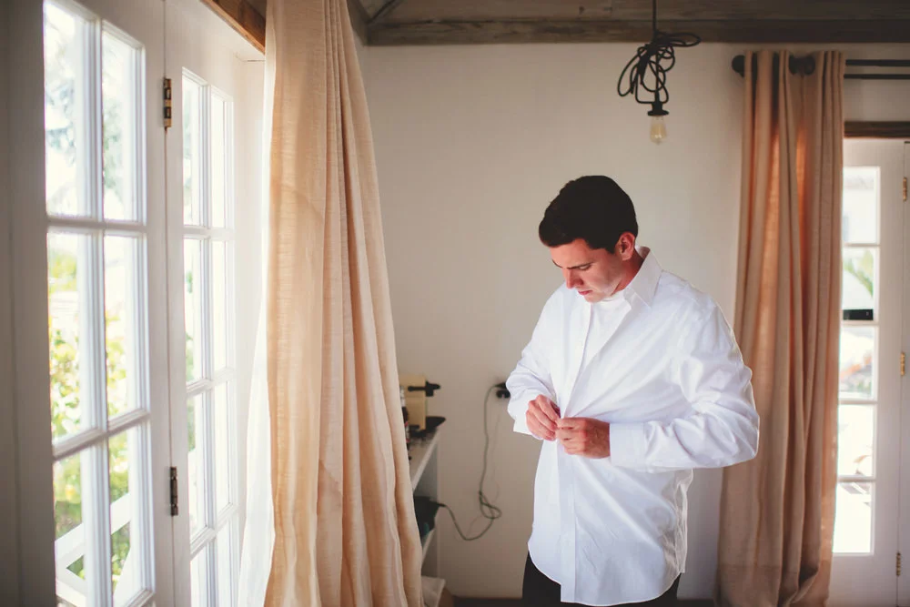 ocean view club wedding : groom getting ready