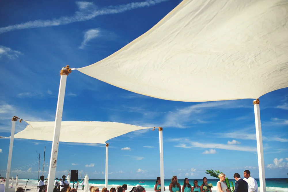 ocean view club wedding : ceremony with sails