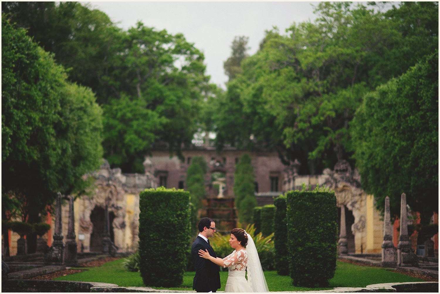 vizcaya-museum-romantic-wedding-_0052.jpg