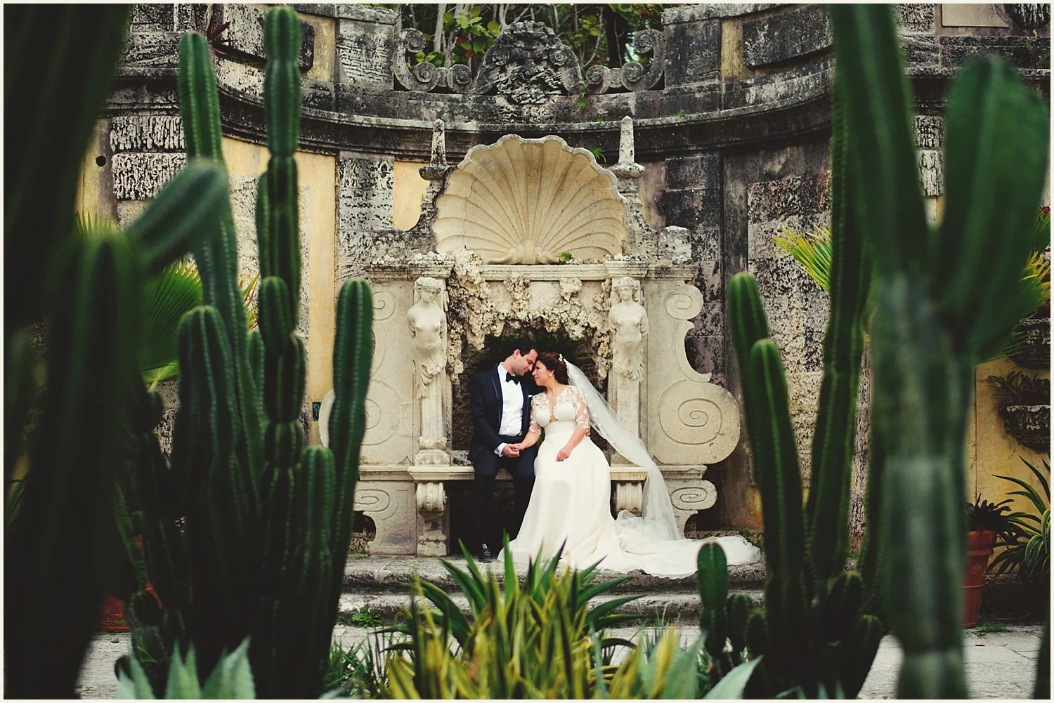 vizcaya-museum-romantic-wedding-_0063.jpg