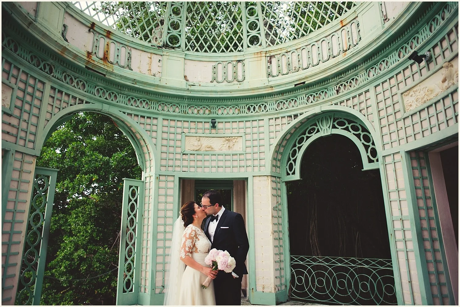 vizcaya-museum-romantic-wedding-_0072.jpg