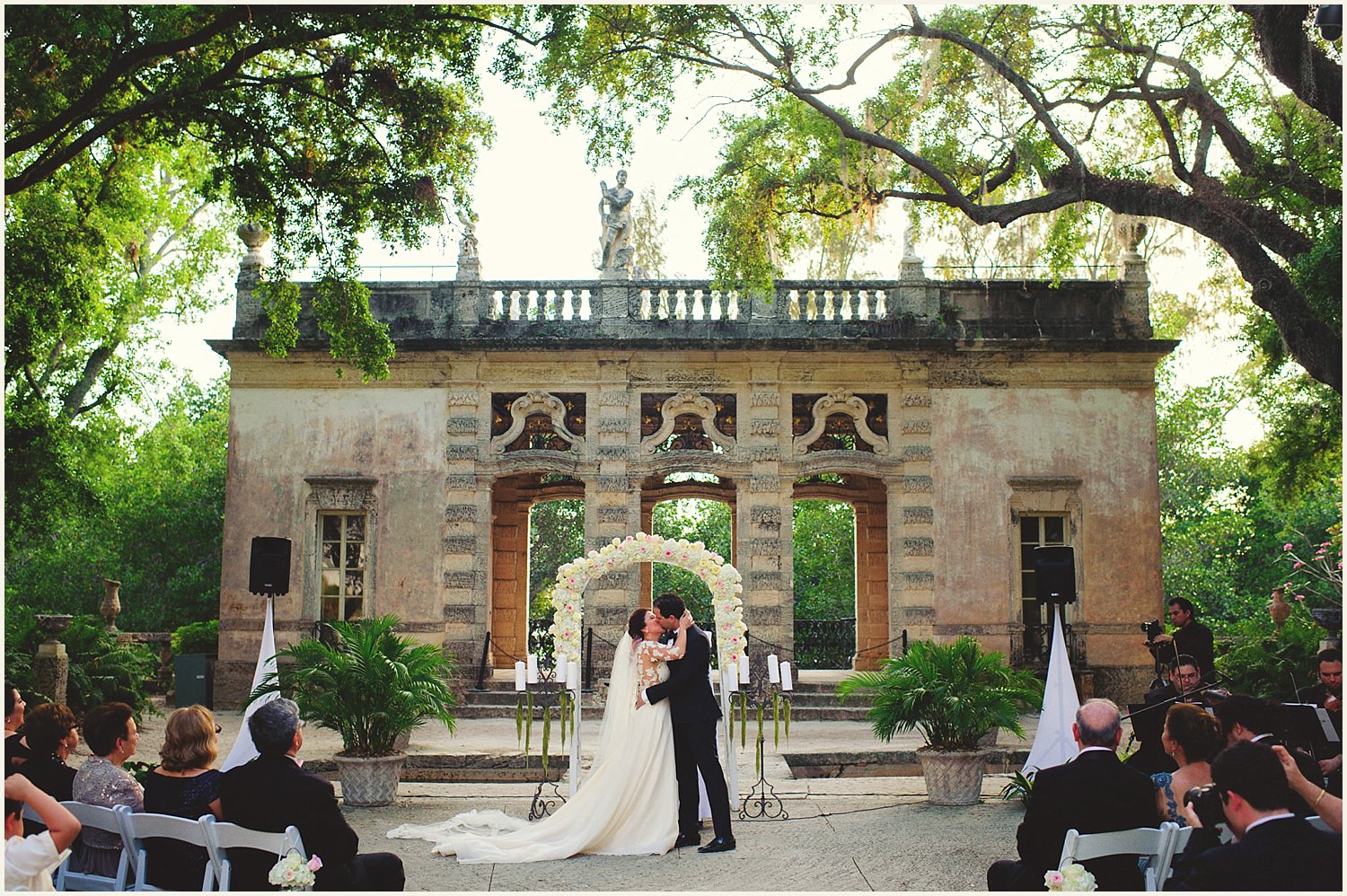 vizcaya-museum-romantic-wedding-_0102.jpg