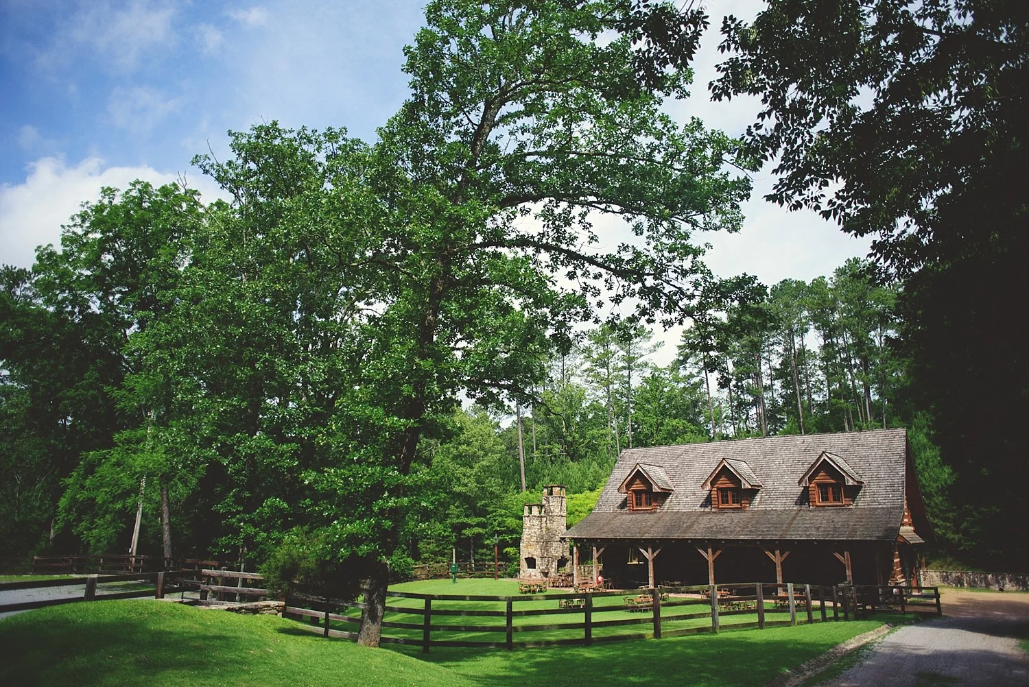 swann-lake-stables-wedding-004.jpg