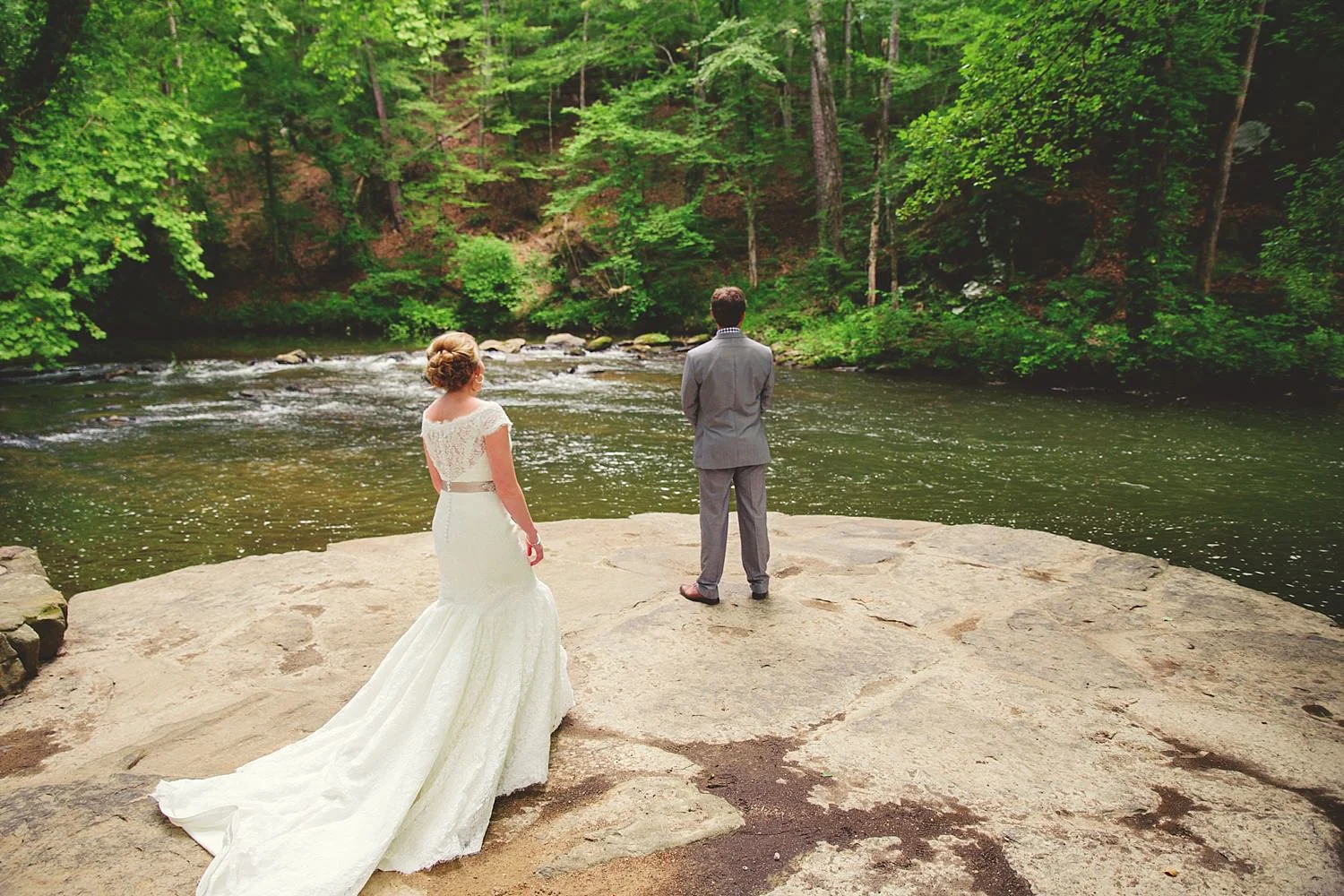 swann-lake-stables-wedding-031.jpg