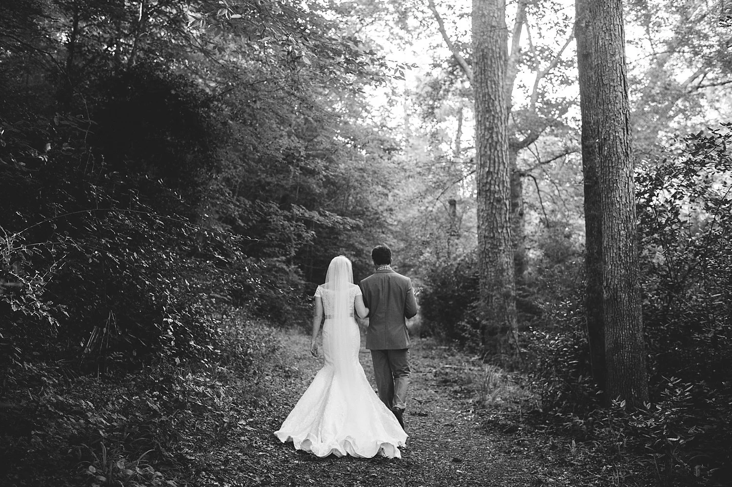 swann-lake-stables-wedding-061.jpg